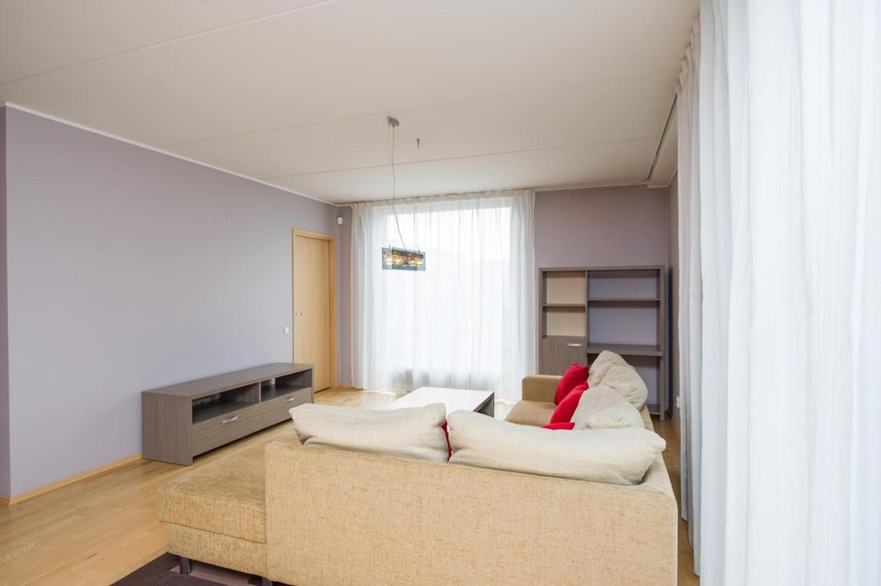 Fabulous Location Apartments Tallin Habitación foto